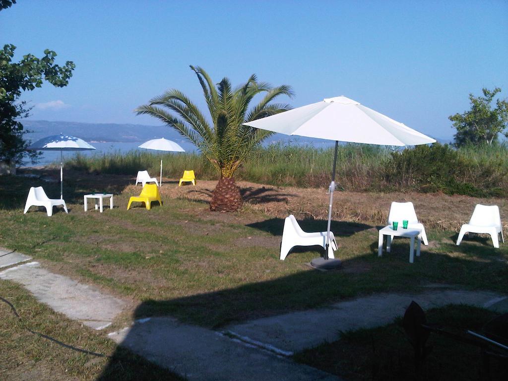 Virginia'S Beachfront Apartments Kávos Camera foto